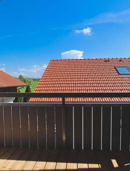 Hochwertige DG-Wohnung in Otterfing *Bezugsfrei u. Provisionsfrei für den Käufer* - Otterfing