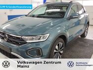 VW T-Roc, 1.0 TSI Move, Jahr 2023 - Mainz