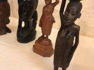 Afrika Glück Figuren aus Holz - Stuttgart