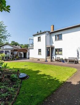 Einfamilienhaus auf schönem Grundstück in Altrhein-Nähe - Stockstadt (Rhein)