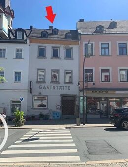 Wohn- und Geschäftshaus im Sanierungsgebiet der Stadt Hof - Innenstadt - Ensembleschutz - Kernsanierung - herrlicher Innenhof - Grundstück 320 m² - Hof