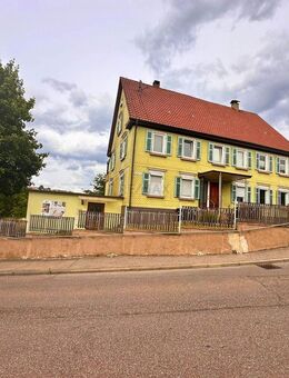 Attraktives Mehrfamilienhaus mit Ausbaureserve! Jetzt investieren! - Rechberghausen