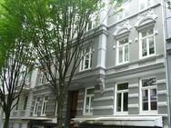 Uhlenhorst: 3,5-Zimmer-Altbau, ideal als Wohnbüro, Praxis, Atelier - Hamburg