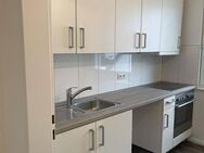 Schöne 3 Zi Maisonette mit Balkon in Henstedt-Ulzburg - Henstedt-Ulzburg