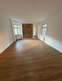 Attraktive 4-Zimmer-Wohnung in Fürth - frisch renoviert & energetisch saniert! - Fürth