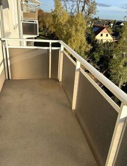 Schnell sein: Bezahlbare 4-Zimmer-Wohnung mit Balkon!!! - Bad Dürrenberg