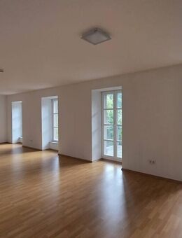 Traumhafte Eigentumswohnung mit Fernblick und hoher Wohnqualität in direkter Waldrandlage in Quierschied - Quierschied