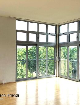 Sonnige 3 Zimmer im Dachgeschoß im saniertem Altbau? - Berlin