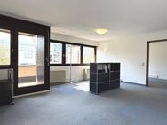 Zentral gelegene 2,5-Zimmer-Wohnung mit Westterrasse & Garagenbox in Sindelfingen - Sindelfingen