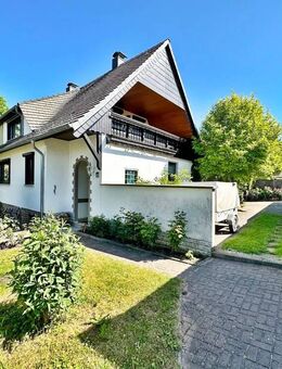 Doppelhaushälfte mit Garage und Nebengelass im Weimarer Land - Wiegendorf