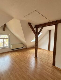 Idyllische 2-Raum-Dachgeschosswohnung im beliebten Damenviertel in Jena - Jena