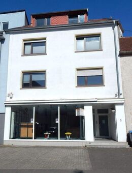 *RESERVIERT*Zentraler Standort! Wohn-/Geschäftsgebäude mit 4 Einheiten in Losheim am See - Losheim (See)