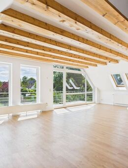 Großzügige Wohnung mit Südterrasse/Balkon und Blick über die Auen (Schwartau) - Bad Schwartau