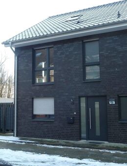 *Eine Oase zum Wohlfühlen* - Großzügige Doppelhaushälfte mit Terrasse, Garten und Garage in HER-Baukau - Herne