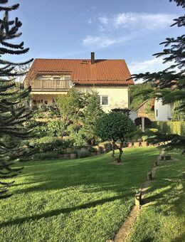 Sonnige Haushälfte im 1. OG mit Garage - Gem. Frankenblick/OT Forschengereuth ++PROVISIONSFREI++ - Frankenblick