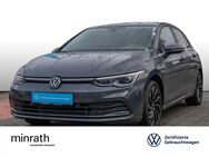 VW Golf, 1.5 VIII eTSI Mildhybrid Style, Jahr 2023 - Moers