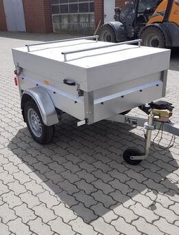 Stema Basic 550 Deckelanhänger - Freiburg (Elbe)