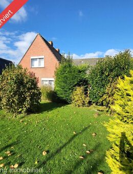 Schönes EFH/Ferienhaus mit Swimmingpool und gepflegtem Garten - Wirdum