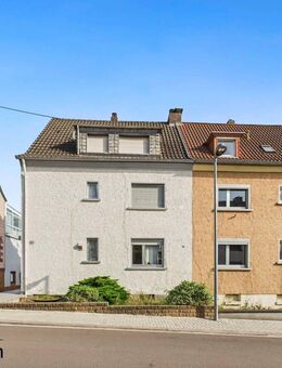 Mehrgenerationenhaus mit Garten und Garage in Altenkessel! - Saarbrücken