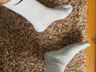 Socken von Nike stark gebrauchter Zustand - Flensburg