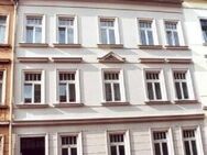 2 RWE Dachgeschosswohnung zum Wohlfühlen mit Laminat und Tageslichtbad - Wurzen