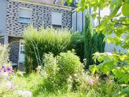 Sanierungsbedürftiges 1-2 Familienhaus mit Garten in Mönchengladbach-Waldhausen - Mönchengladbach