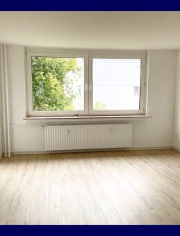 *NEUES Wohngefühl* Frisch RENOVIERTE 2-Zimmer-Wohnung + Tageslichtbad + neuer Vinylboden + 2 Balkone - Bielefeld