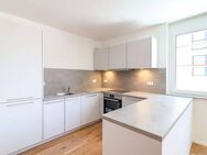 Sonnige Etagenwohnung mit großzügigem Grundriss und moderner Wohnküche - Wohlfühlen inklusive - Schwäbisch Gmünd