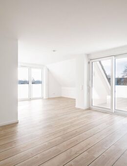 Maritimer Neubau in Niendorf in Strandnähe, traumhafte Dachgeschosswohnung mit 106 qm - Timmendorfer Strand