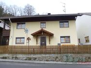 Gemütliche 2-Zi.-EG-Wohnung mit Doppelgarage und Werkstatt in Perasdorf (zwischen Bogen und Sankt Englmar) - Perasdorf