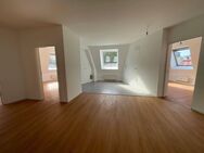 Frischsanierte 5 Zimmer Dachgeschosswohnung mitten in Löbtau im ruhigen Hinterhof - Dresden