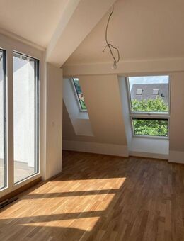2,5 Zimmer Neubau - Penthousewohnung im Stadtvilla Baustil - Landshut