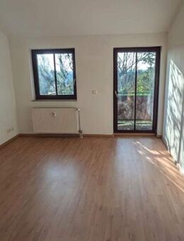 Helle 2-Zimmer Wohnung mit Balkon in der Neue Str. zur Miete - Magdeburg