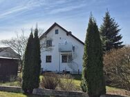 prima Dachgeschosswohnung in 2 Fam.-Haus mit Einbauküche - Geisenfeld