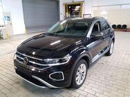 VW T-Roc, 1.5 l TSI Style OPF, Jahr 2024 - Blaufelden