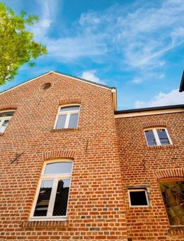 Zwei historische Häuser, liebevoll saniert - mit großem Garten zum Wohlfühlen! - Bergisch Gladbach