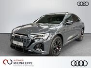 Audi Q8, Sportback S line 55 quattro, Jahr 2022 - Wesel