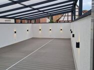 Frisch renovierte 3 Zimmer Wohnung mit EBK & riesiger 50 qm Terrasse in Langenlonsheim - Langenlonsheim