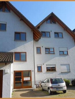 3-Zimmerwohnung - komplett renoviert - mit Terrasse, zentrale Lage in Offenburg, frei ab 01.11.25 - Offenburg
