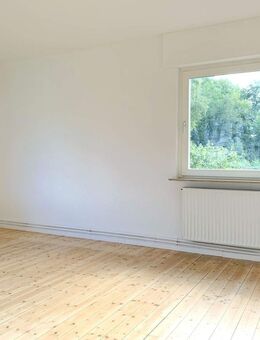 Großzügiges Einfamilienhaus mit 7 Zimmern und Garten - Westerstede