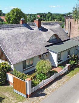 Idyllisch und ruhig gelegenes Landhaus mit zwei separaten Einheiten und Nebengelass unweit der Kaiserbäder - Korswandt
