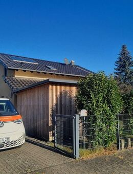 Freistehendes Einfamilienhaus in unverbaubarer grüner Feldrandlage in Schöneck Büdesheim - Schöneck