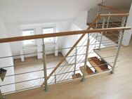 Fürth: Schöne 2 Zimmer-ETW mit Galerie, Balkon und 2 vollwertigen PKW-Stellplätzen - Fürth