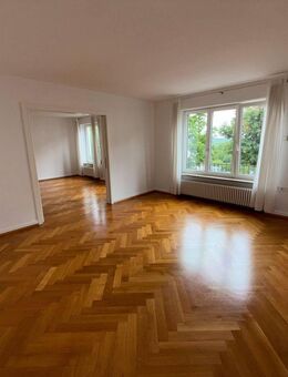 Attraktive, großzügige 2,5-Zi.-Whg. mit Charme in begehrter Lage * Veranda (für 1-2 Pers.) - Stuttgart