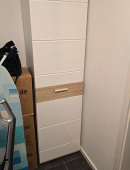 Schrank/Garderobenschrank/Flurschrank - Hamburg