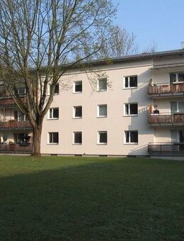 ruhig gelegene 5-Zimmer-Wohnung in Regensburg *neue Vinylböden* - Regensburg