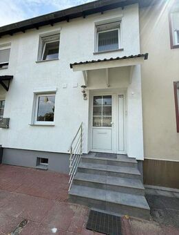 Reihenmittelhaus renoviert und einzugfertig - Kamp-Lintfort