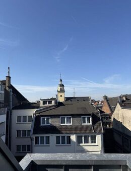 Über den Dächern der Altstadt- exklusive, vollmöblierte Wohnung im Herzen der Düsseldorfer Altstadt - Düsseldorf