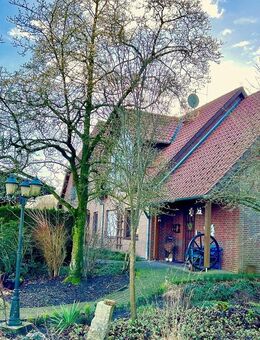 Kirchlinteln OT | Zweifamilienhaus mit Nebengebäuden in ländlicher Lage auf großem Grundstück - Kirchlinteln