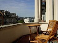 Stilvolle Altbauwohnung im sanierten Altbau! Hohe Decken, historisches Parkett, EBK, Balkon! - Wiesbaden